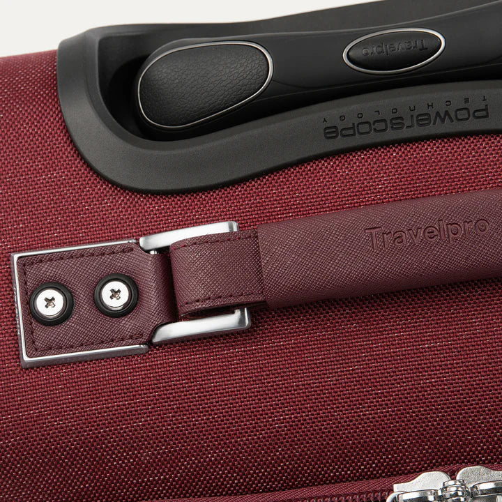 Carry On Travelpro® Platinum Elite Business Plus en Rojo Bordeaux